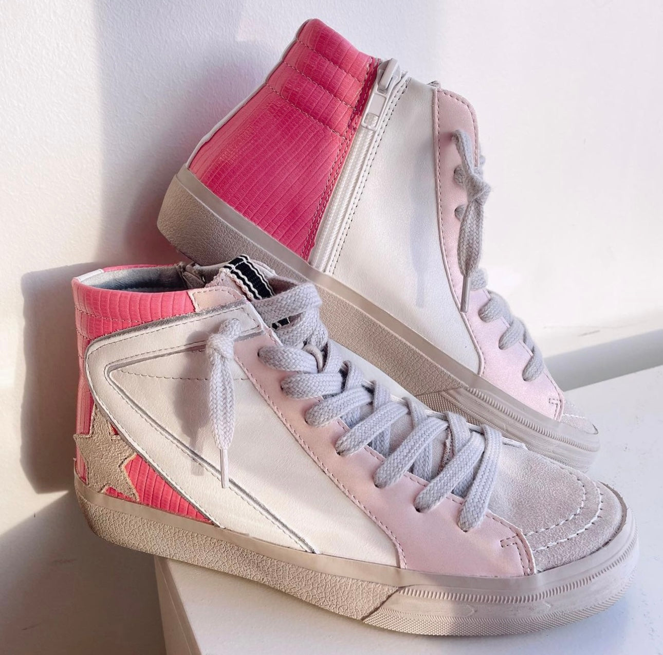 Roxanne Sneaker - Pink Lizard